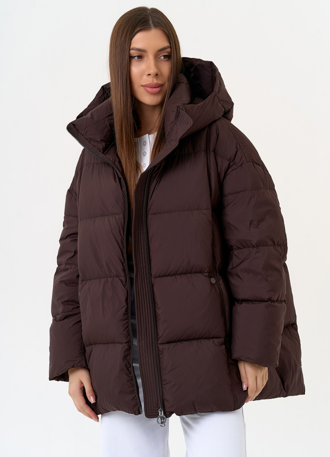 фото Женский пуховик коричневого цвета с капюшоном модель № 31591