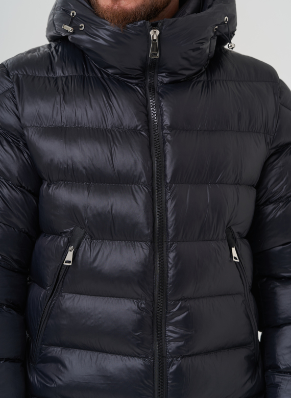 Мужской пуховик с капюшоном 