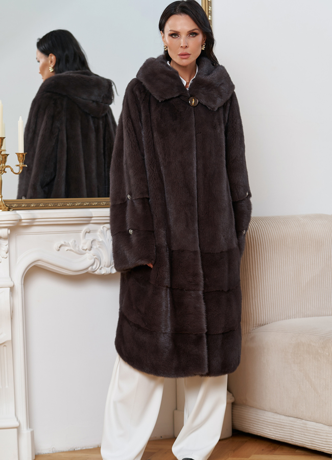 Женская шуба из меха норки с капюшоном  модель № 30671 меха малина