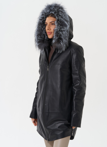 Утепленное полупальто из натуральной кожи с капюшоном 