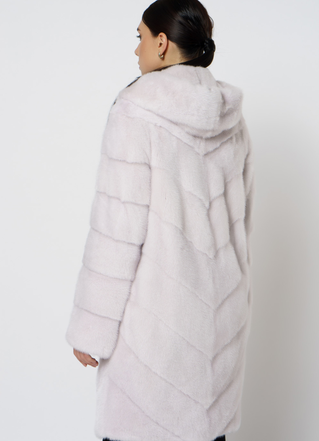 Светлая норковая шуба с капюшоном модель № 24736 в кредит