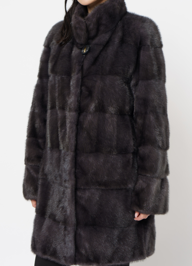 Норковая шуба с воротником стойка в цвете графит модель № 25926 в рассрочку