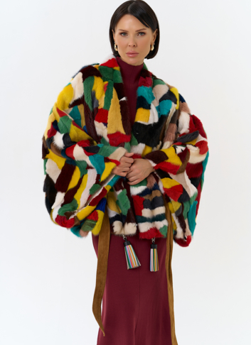 Яркая шуба из меха норки Яркая шуба из меха норки