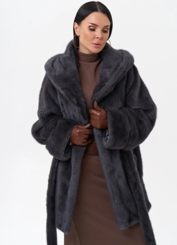Короткая норковая шуба с капюшоном фото