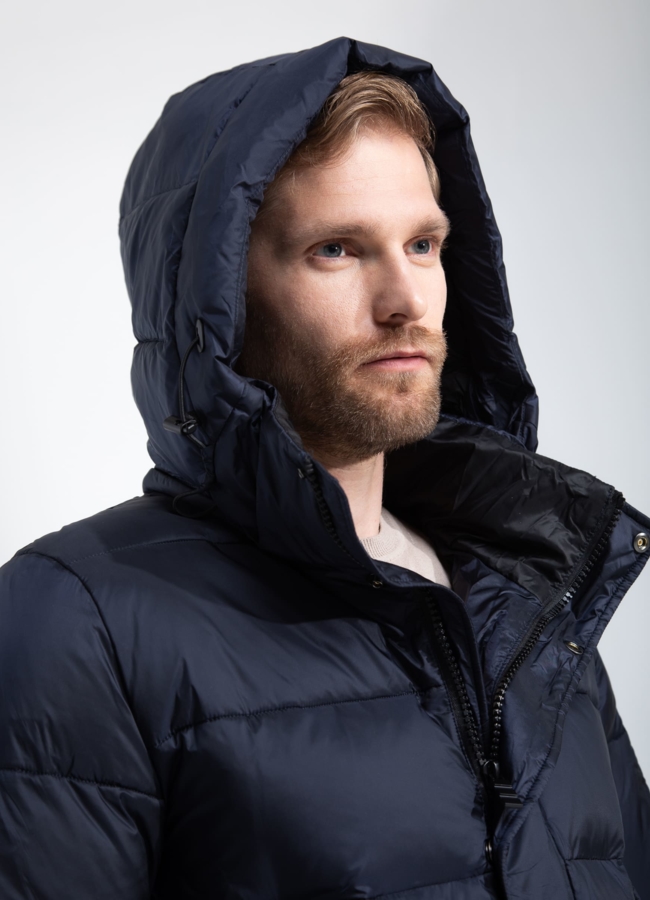 Пуховик мужской синего цвета с капюшоном  модель № 25789 универмаг малина