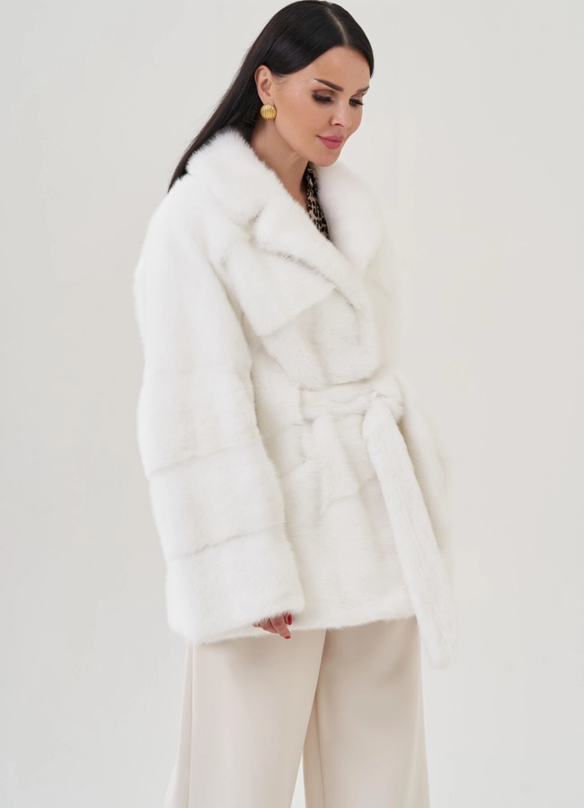 Шуба из меха норки белого цвета модель № 30758 универмаг малина