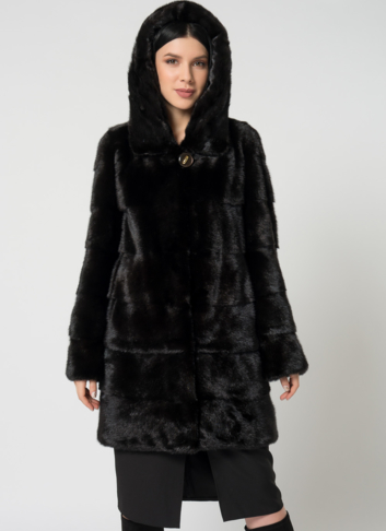 Норковая шуба с капюшоном Норковая шуба с капюшоном
