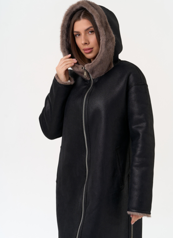 Женская двухсторонняя дубленка из эко замши с капюшоном