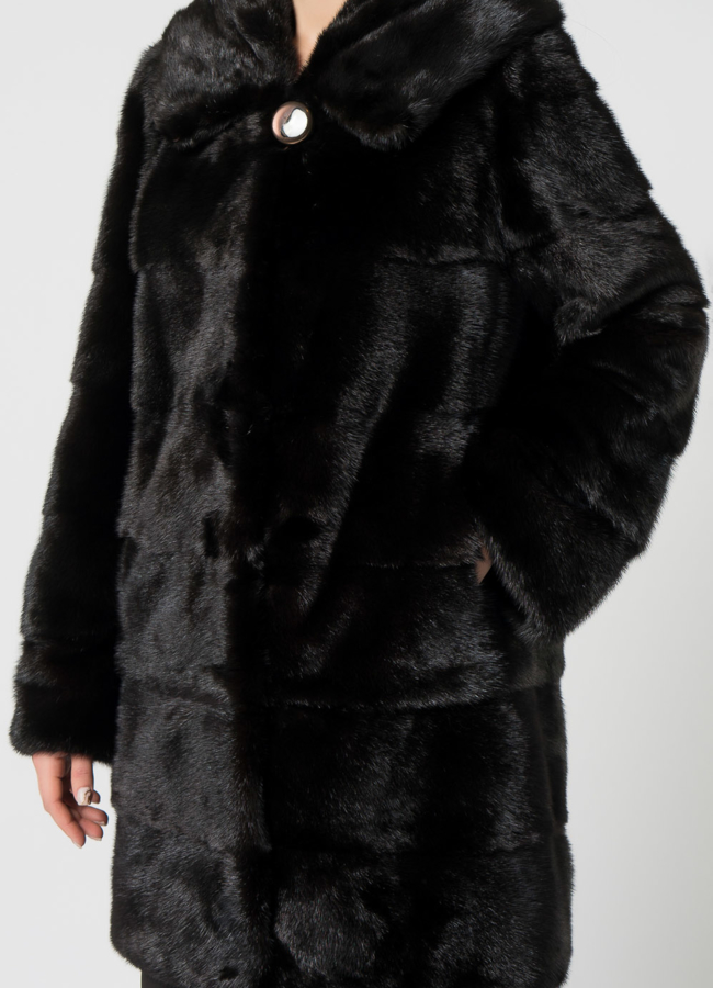 Норковая шуба с капюшоном модель № 24726 универмаг малина