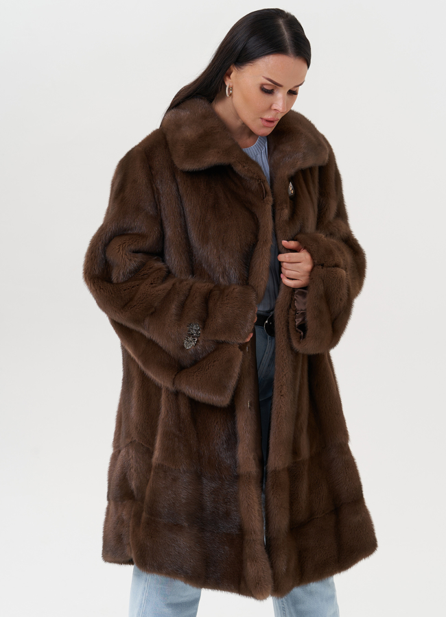 Женская шуба из меха норки модель № 27600 в рассрочку