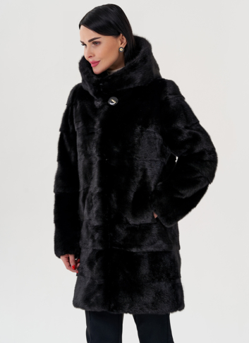 Шуба из норки с капюшоном черного цвета Шуба из норки с капюшоном черного цвета
