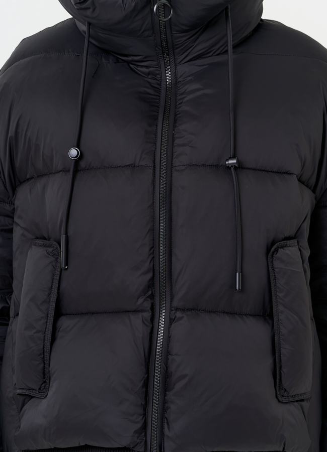 Женский короткий пуховик черного цвета модель № 31589 универмаг малина