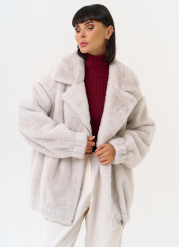 Женский бомбер из эко меха со съемными рукавами