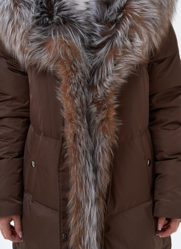 Пуховик с отделкой из меха блюфрост