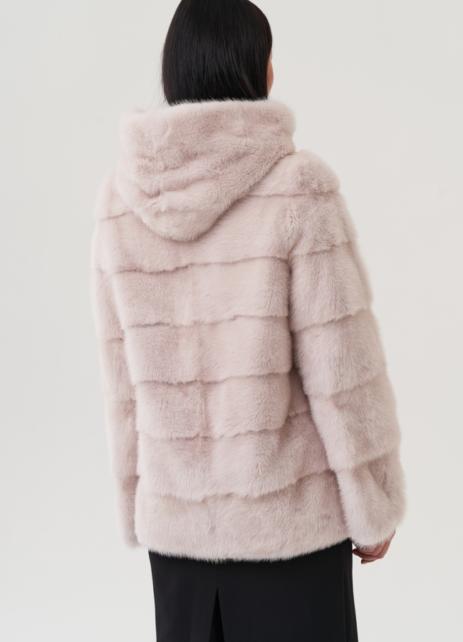 Шуба бежевого цвета из меха норки модель № 25397 в кредит