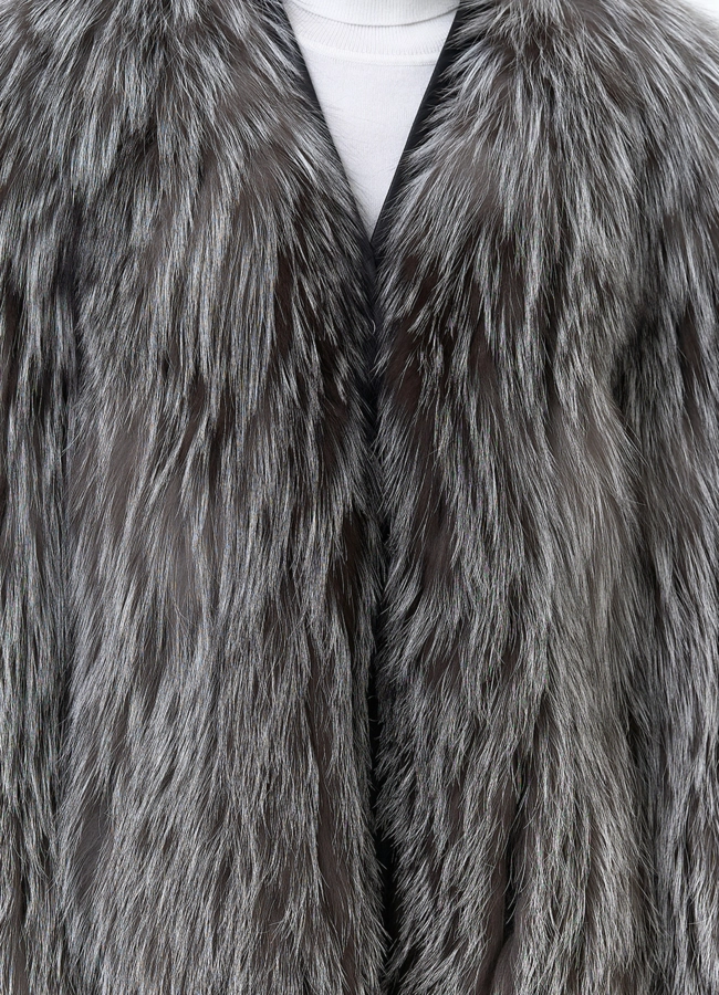 Женская шуба из меха чернобурой лисы модель № 34160 универмаг малина фото
