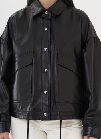 Кожаная куртка "бомбер" с кулиской по низу