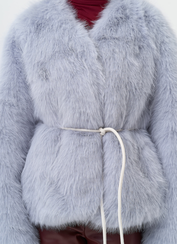 Короткая женская шуба из эко меха